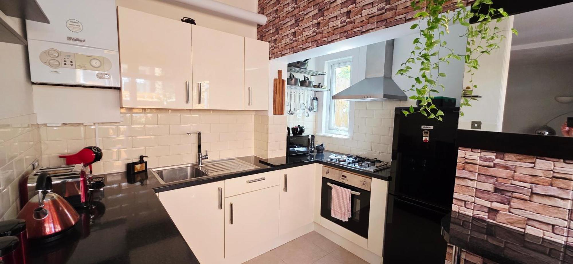 The Cozy Lambeth *